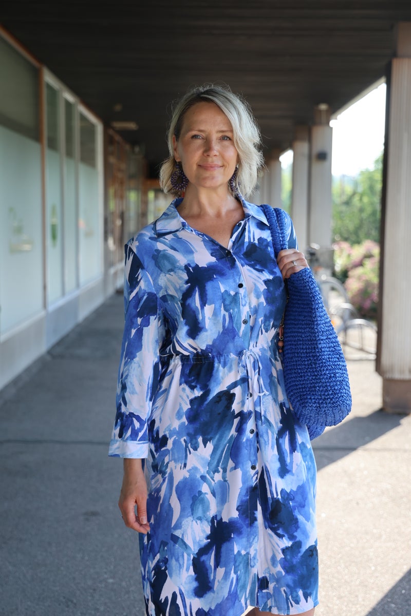 ELIANA MEKKO SININEN