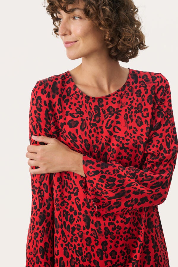 MAIBRIT MEKKO PUNAINEN